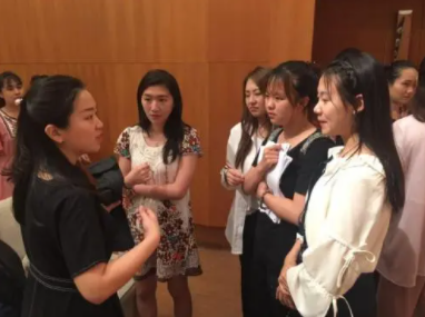 大学声乐老师