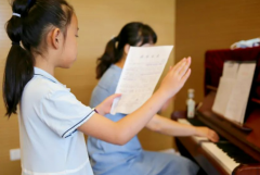 从小练声乐如何培养自己的艺术情操